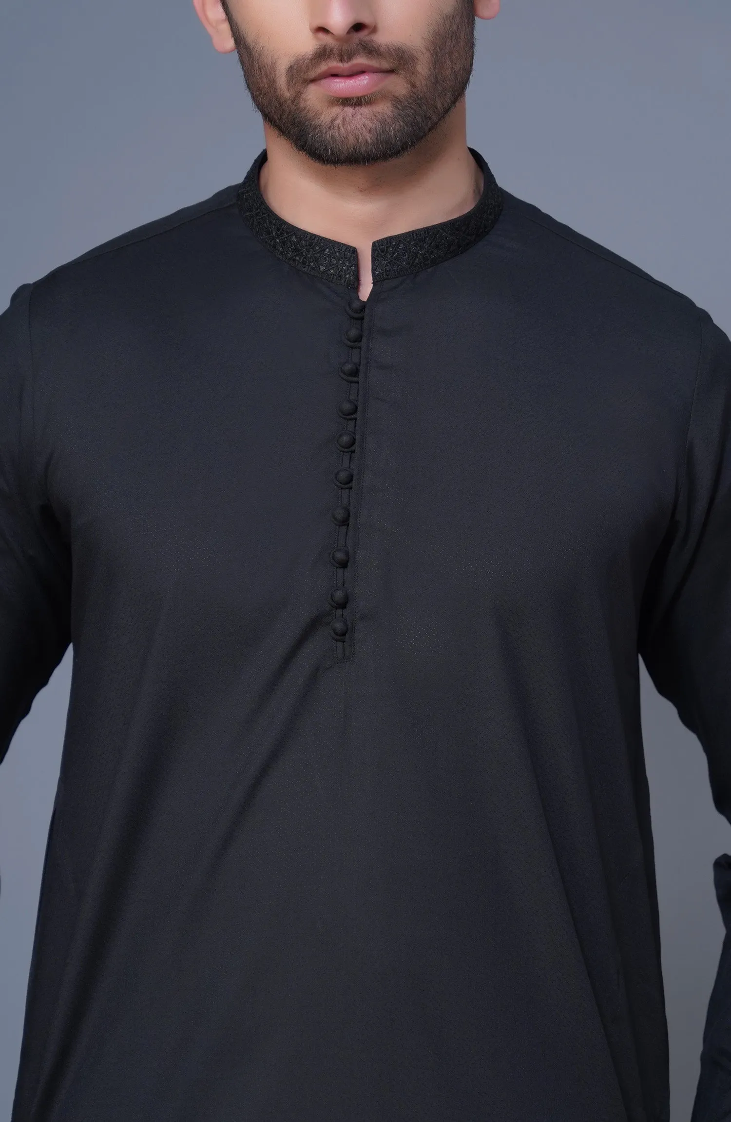 Black Embroidered Kurta