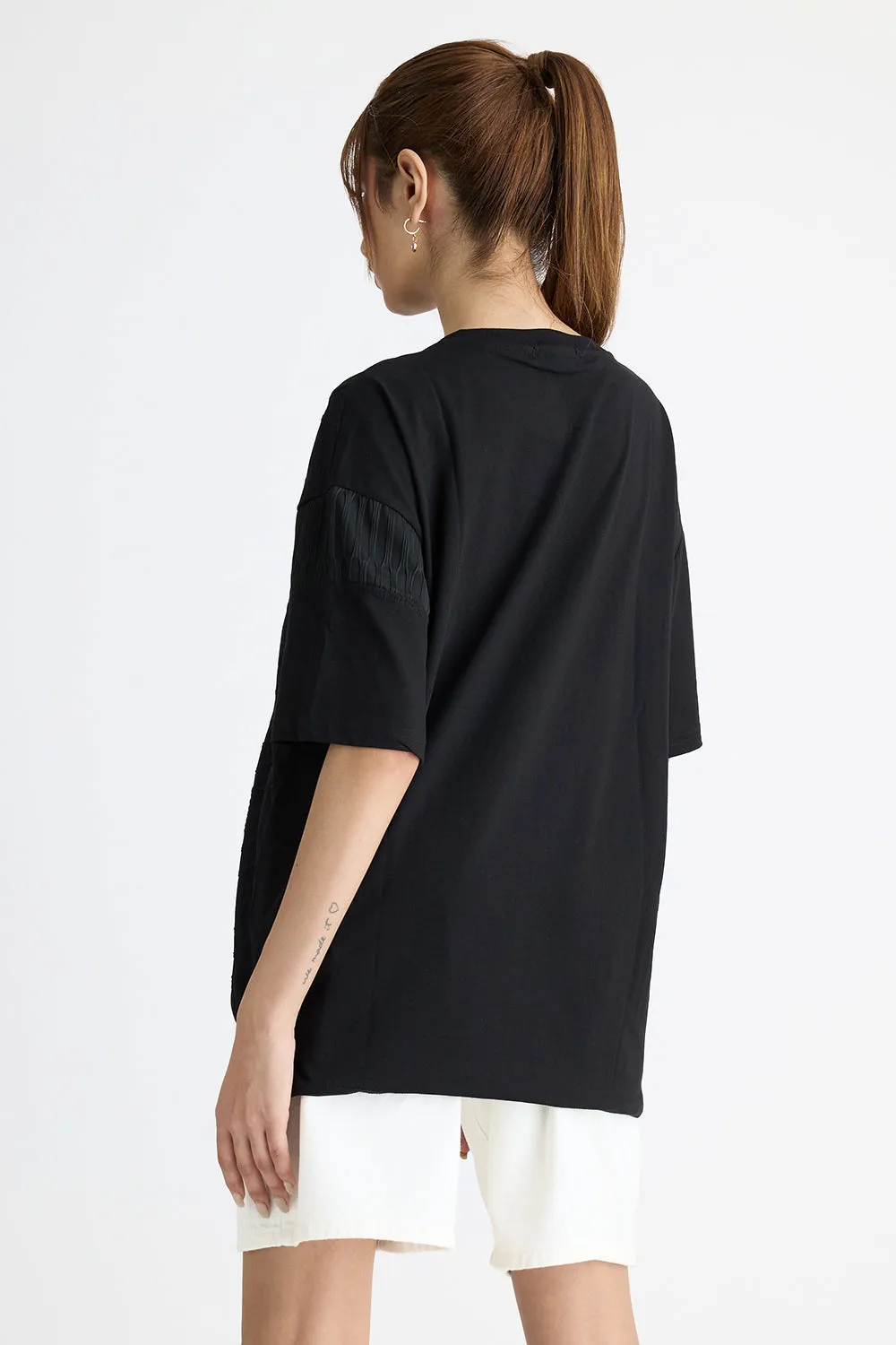 Carbon Casual Black T-Shirt