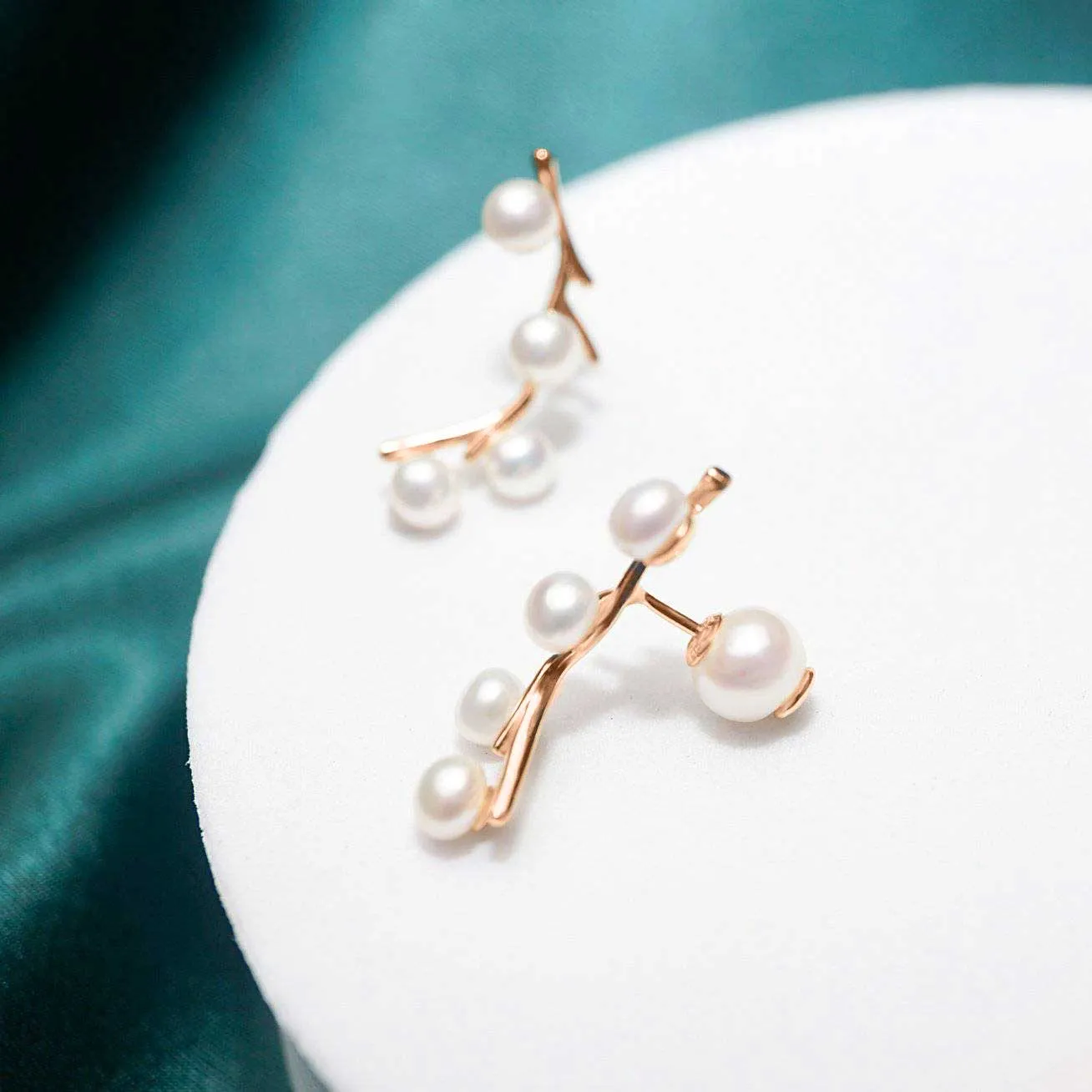 Elegant Freshwater Pearl Earrings WE00430 | GARDENS