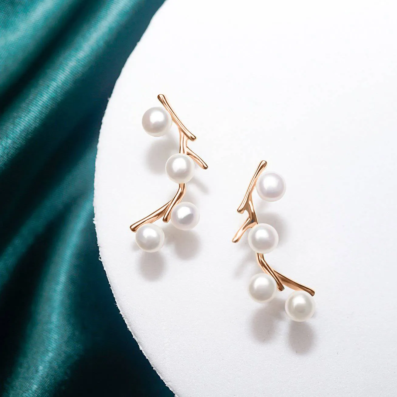 Elegant Freshwater Pearl Earrings WE00430 | GARDENS