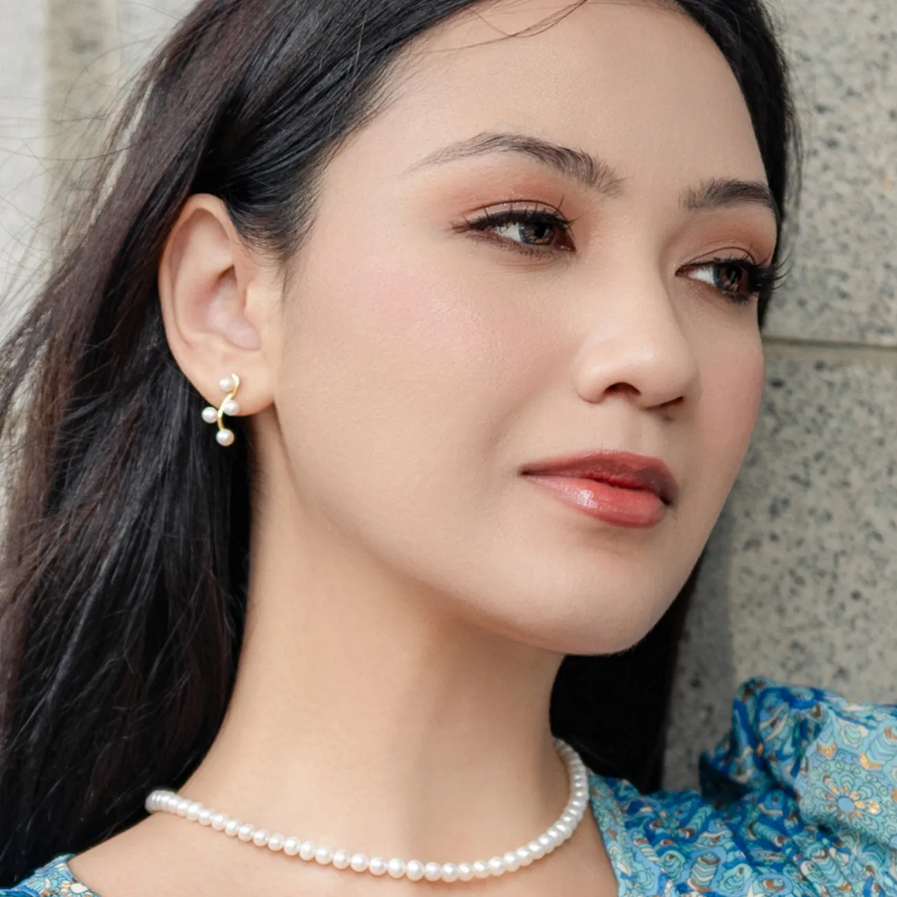 Elegant Freshwater Pearl Earrings WE00640