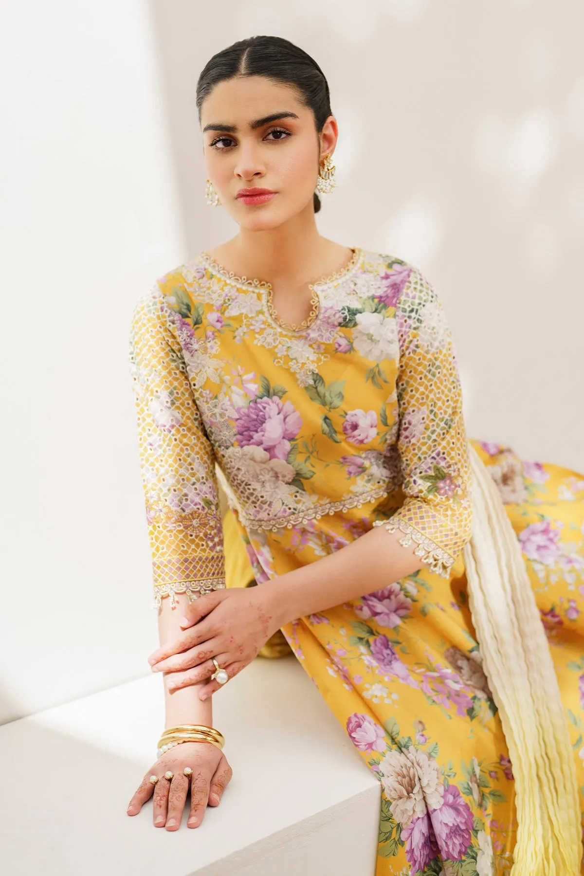 EMBROIDERED  LAWN PR-936