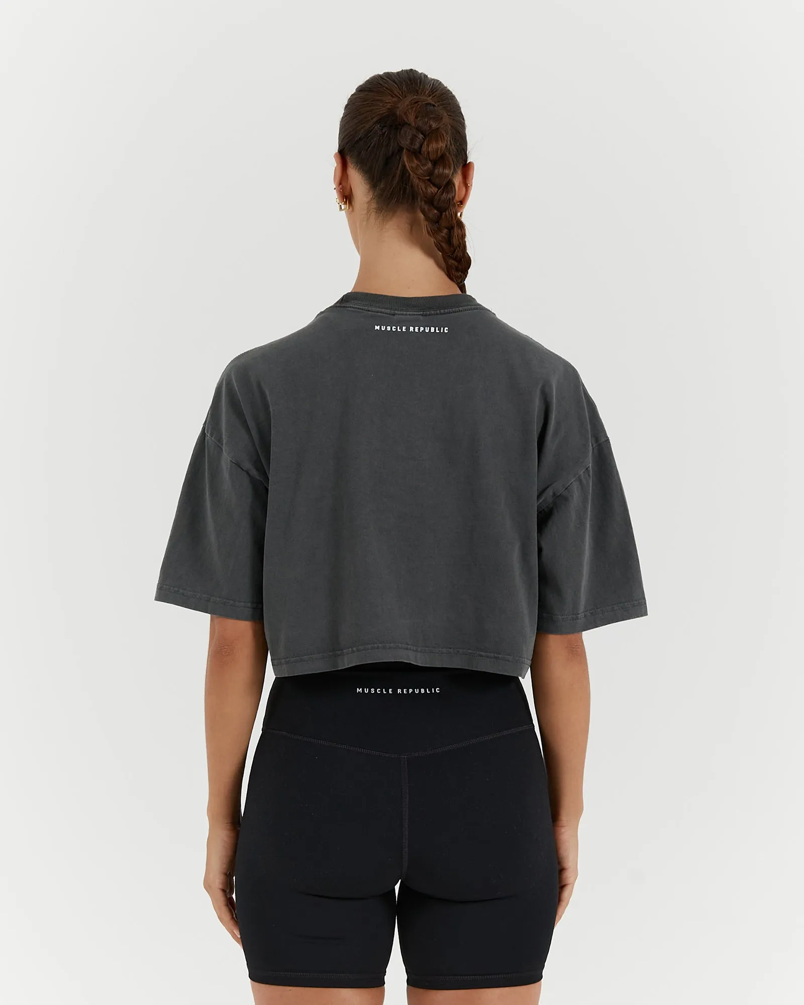 ESSENTIALS CROPPED TEE - FADED ONYX