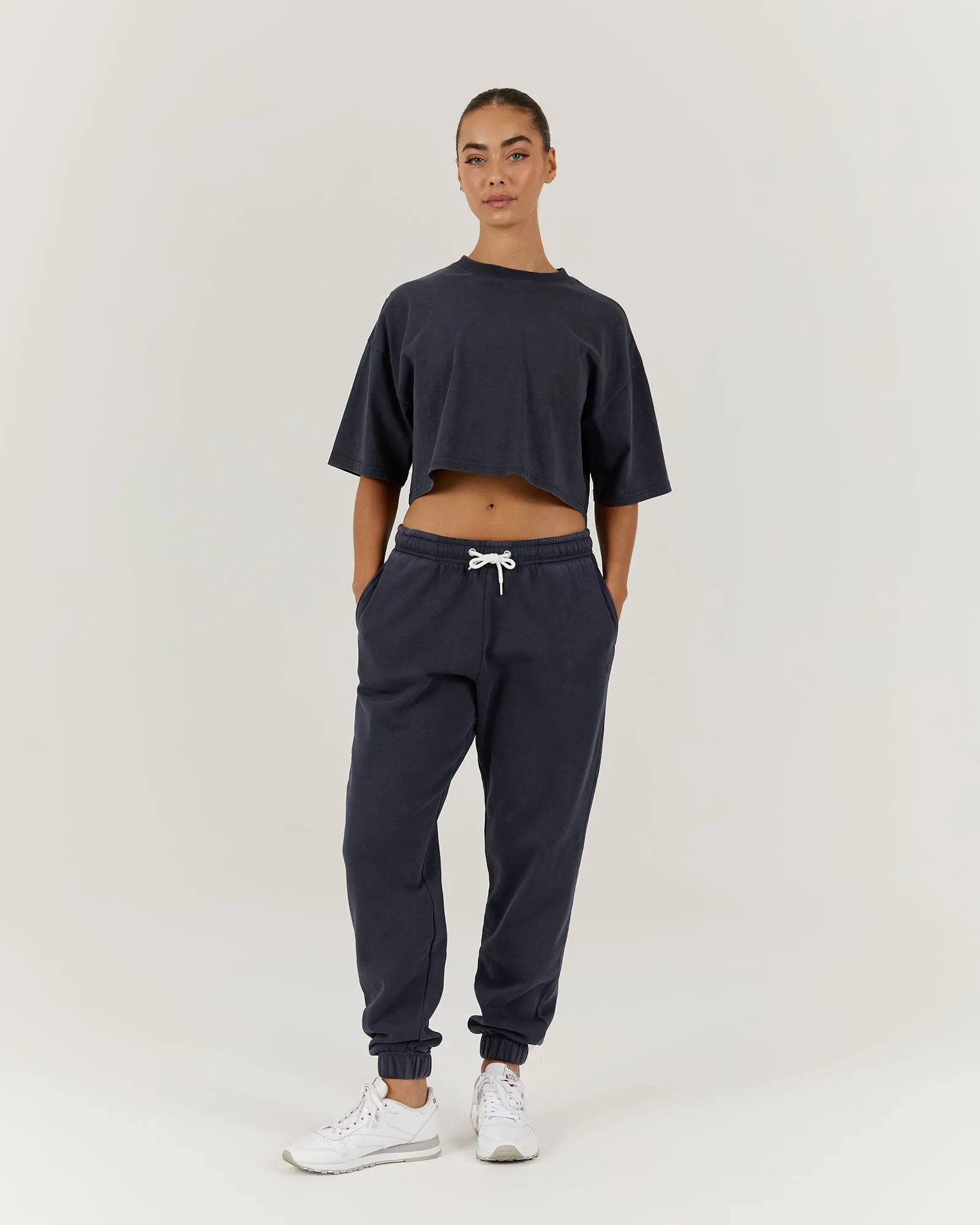 ESSENTIALS CROPPED TEE - FADED SLATE