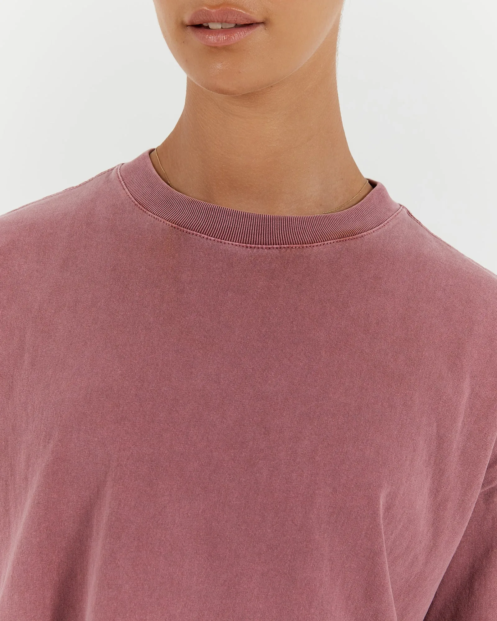 ESSENTIALS TEE - FADED BERRY