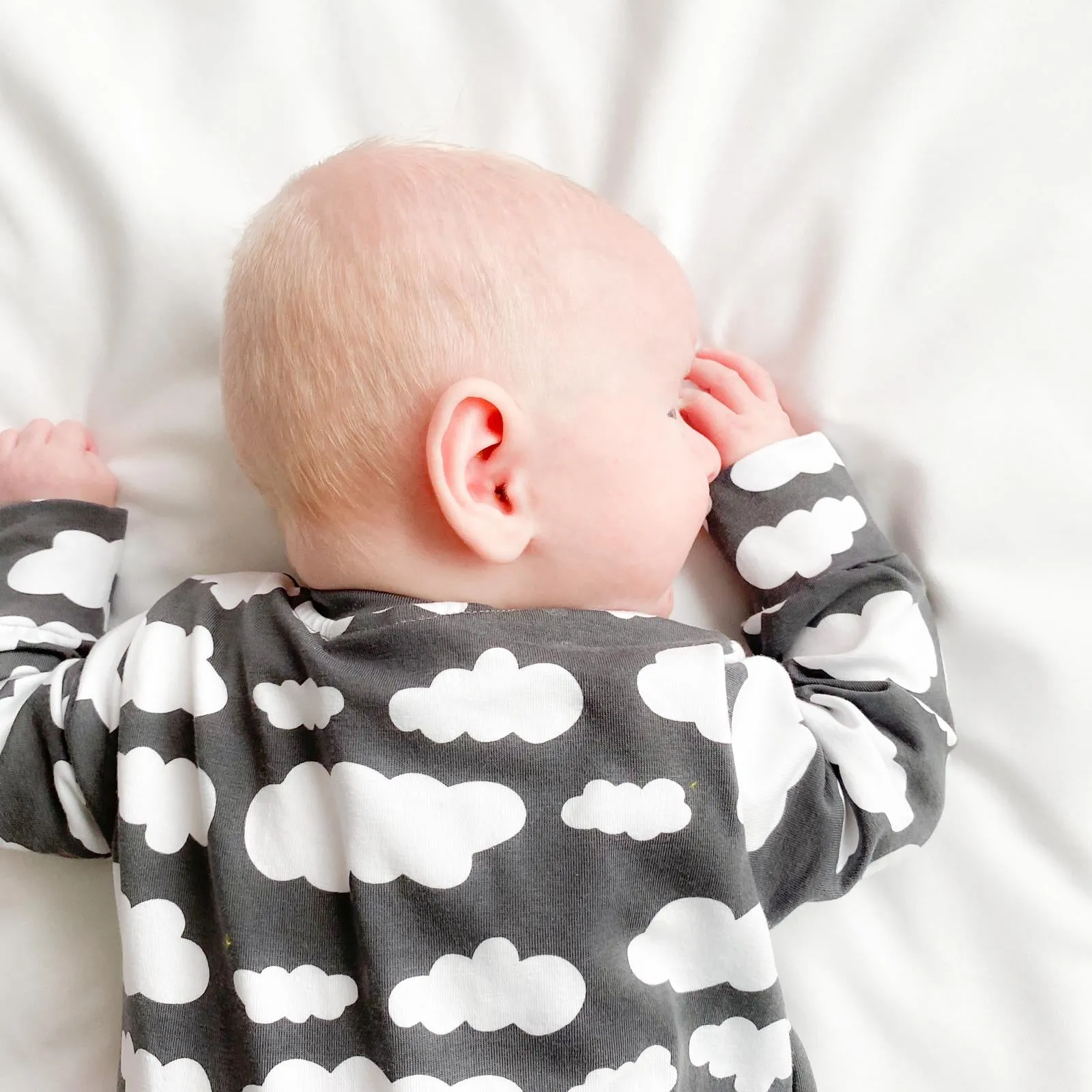 Grey cloud cotton sleepsuit