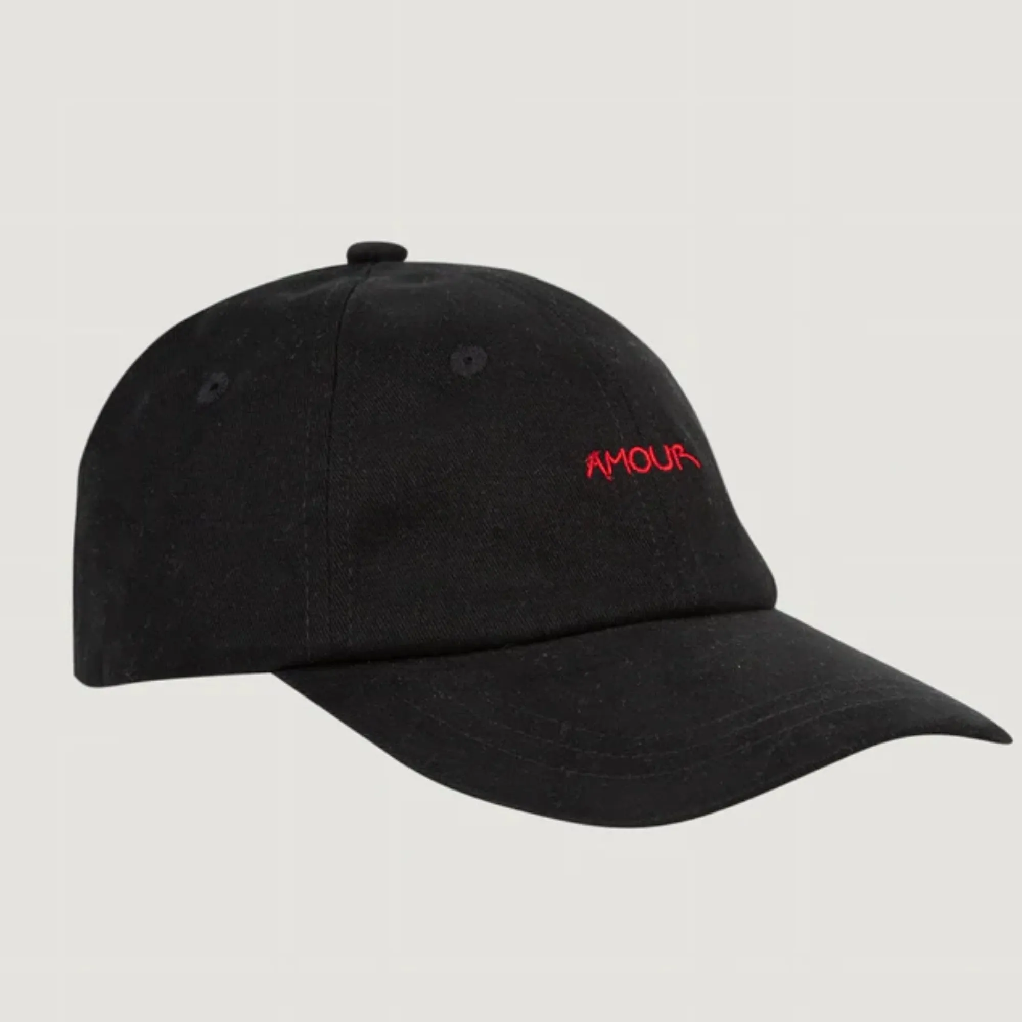 "Amour" Classic Cap (Black)