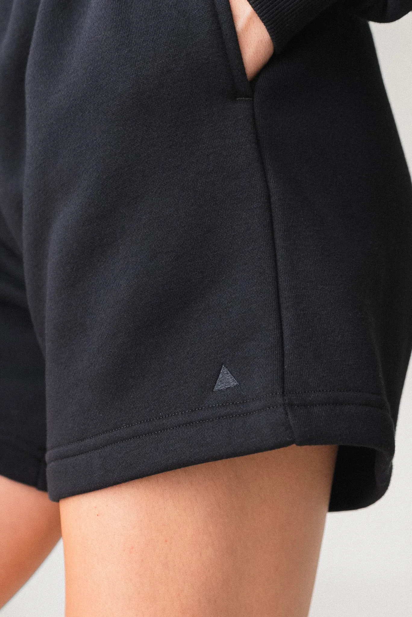 Vitality Uni Cozy Short - Midnight